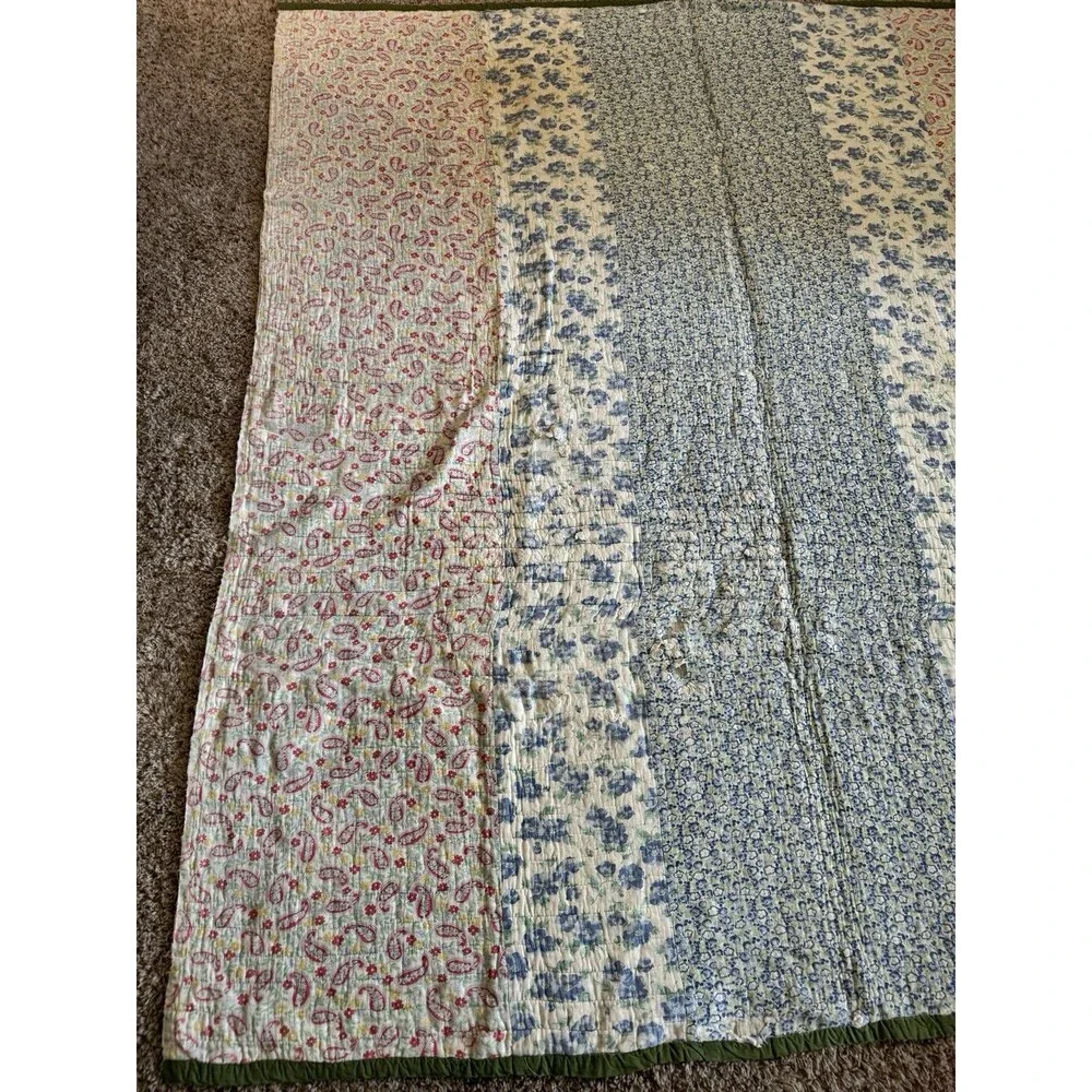 Vtg Hand Quilted Calico Quilt Paisley Floral Strip Patchwork Cottagecore 67x74